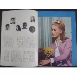 Les parapluies de Cherbourg (The Umbrellas Of Cherbourg) Japanese movie program - illustraction Gallery
