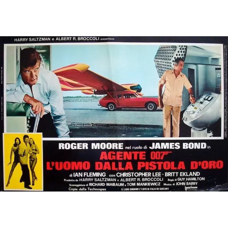 James Bond The Man With The Golden Gun Italian fotobusta movie poster - illustraction Gallery